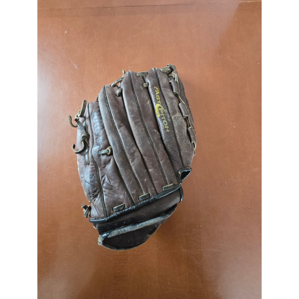 Wilson Fastpitch A1524 Softball Glove Brown Leather DFS Dial System Youth RHT